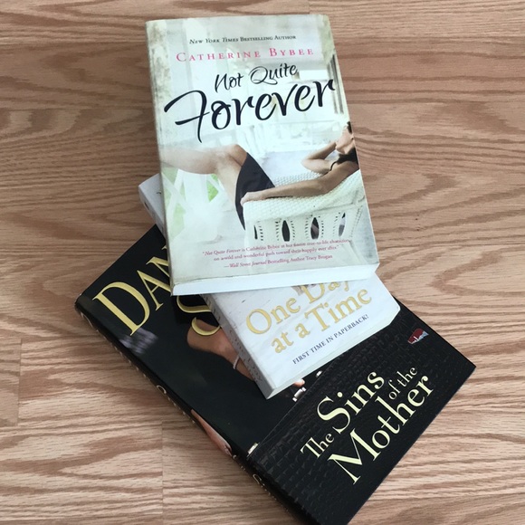 3 D.S. BOOKS - Picture 5 of 8